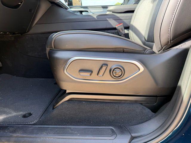 2026 Jeep Grand Wagoneer L 4x2