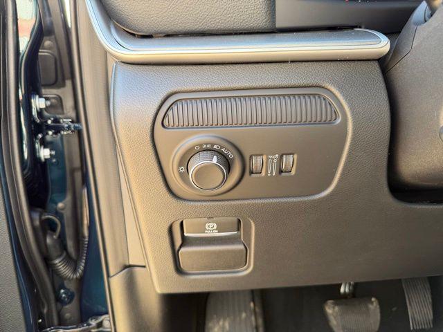 2026 Jeep Grand Wagoneer L 4x2