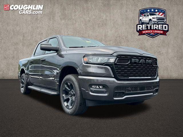 2026 RAM 1500 RAM 1500 EXPRESS CREW CAB 4X4 57 BOX
