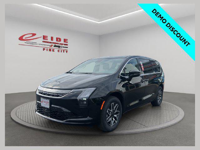 2027 Chrysler Pacifica Limited for sale in Pine City, MN