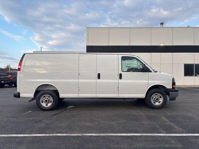 2026 GMC Savana Cargo 3500 Extended Wheelbase, Work Van, RWD