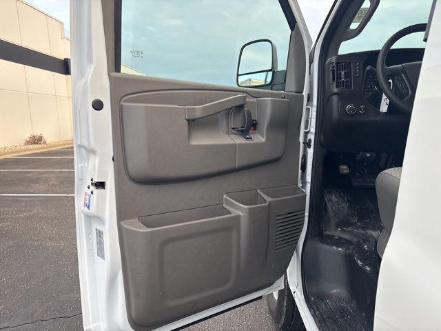 2026 GMC Savana Cargo 3500 Extended Wheelbase, Work Van, RWD