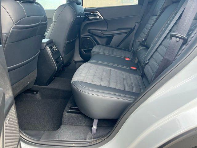 2026 Mitsubishi Outlander LE 1.5T 2WD