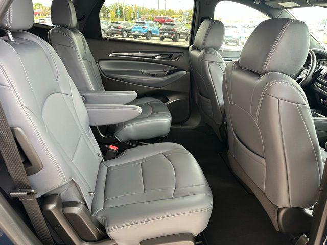2023 Buick Enclave Essence AWD