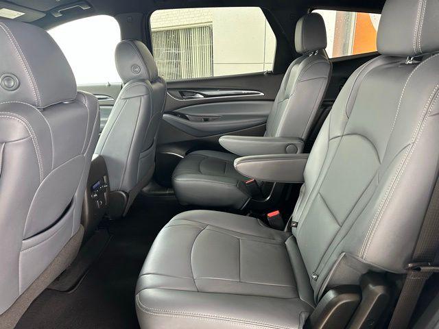 2023 Buick Enclave Essence AWD