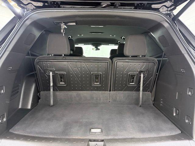 2022 Chevrolet Traverse FWD LT Cloth