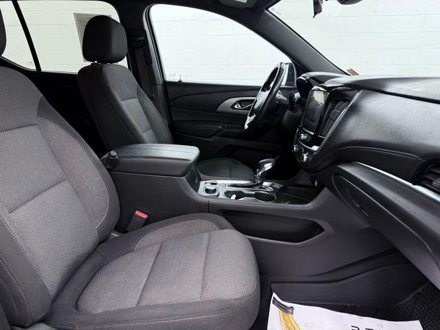 2022 Chevrolet Traverse FWD LT Cloth