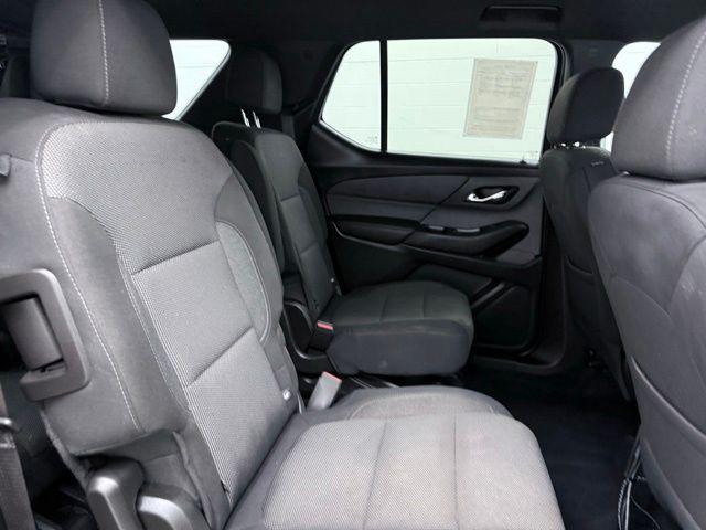 2022 Chevrolet Traverse FWD LT Cloth