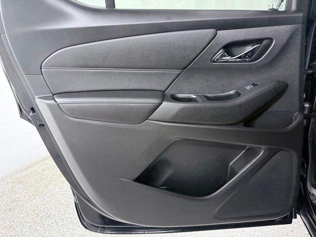 2022 Chevrolet Traverse FWD LT Cloth