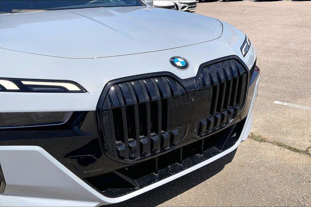 Used 2023 BMW 740 For Sale in Millington, TN