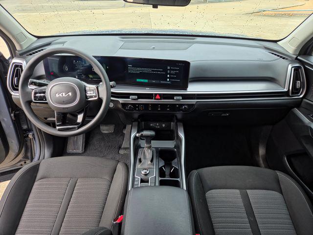 2025 Kia Sorento LX