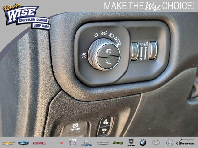 2026 Ram 1500 Big Horn Crew Cab 4x4 57 Box
