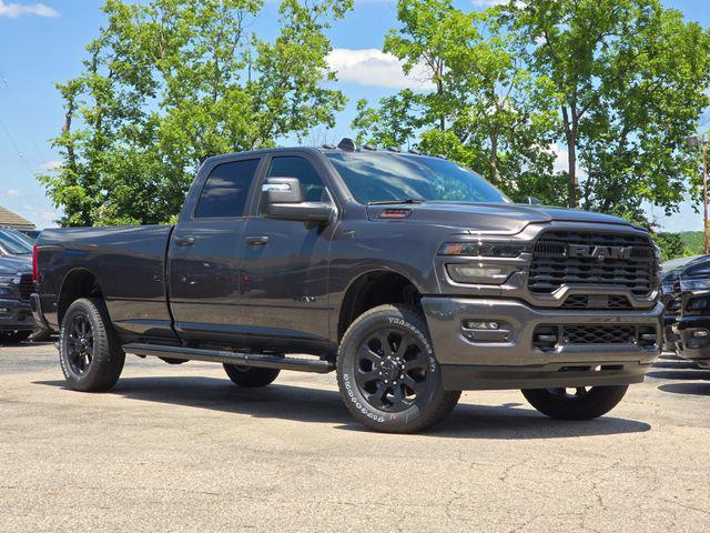 2026 RAM 3500 RAM 3500 BIG HORN CREW CAB 4X4 8 BOX
