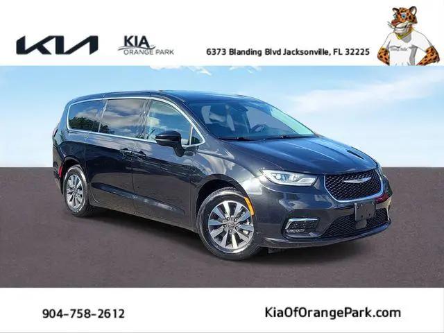 2023 Chrysler Pacifica Hybrid Touring L for sale in Jacksonville, FL