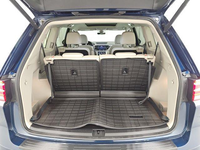 2023 Volkswagen Atlas SEL Premium R-Line - Photo 34