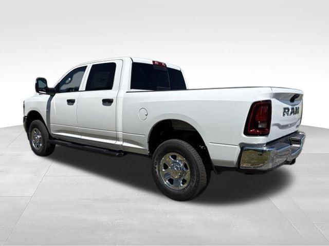 2026 RAM Ram 3500 RAM 3500 TRADESMAN CREW CAB 4X4 64 BOX