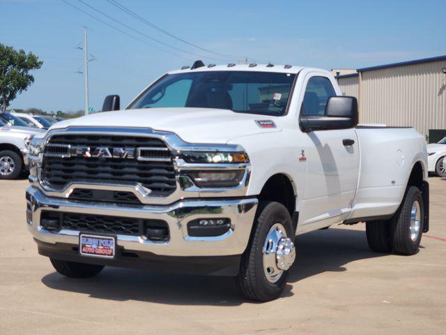 2026 RAM Ram 3500 RAM 3500 TRADESMAN REGULAR CAB 4X4 8 BOX