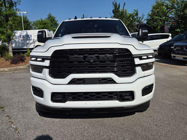 2026 RAM 3500 RAM 3500 LIMITED MEGA CAB 4X4 64 BOX