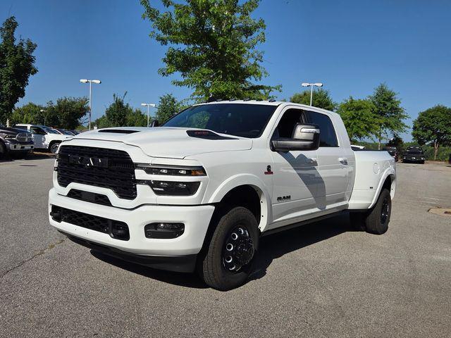2026 RAM 3500 RAM 3500 LIMITED MEGA CAB 4X4 64 BOX