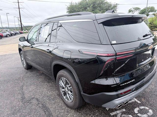 2026 Chevrolet Traverse FWD LT