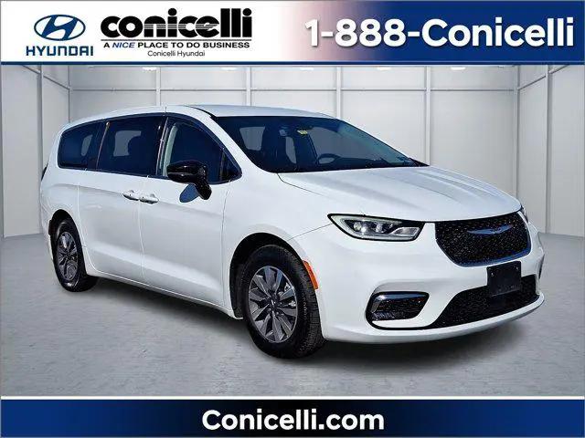 2024 Chrysler Pacifica Hybrid Select for sale in Conshohocken, PA