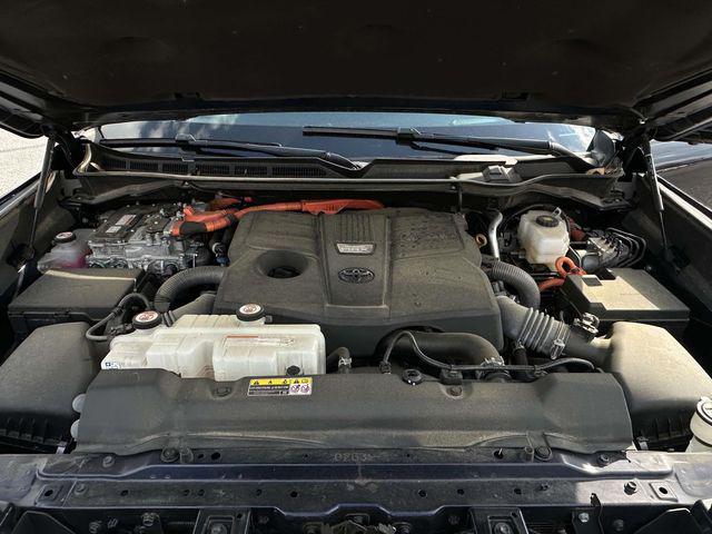 2023 Toyota Tundra Platinum