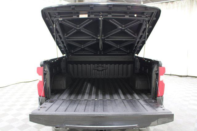 2022 Chevrolet Silverado 1500 4WD Crew Cab Short Bed RST