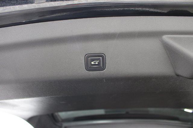 2022 GMC Yukon 4WD Denali