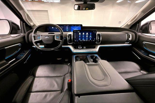 2025 Ford Expedition Platinum MAX