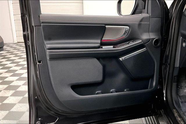 2025 Ford Expedition Platinum MAX