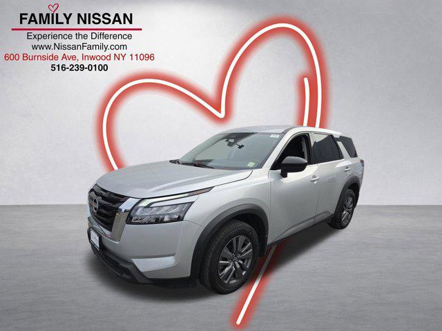 2025 Nissan Pathfinder S 4WD