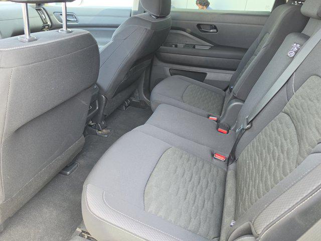 2025 Nissan Pathfinder S 4WD