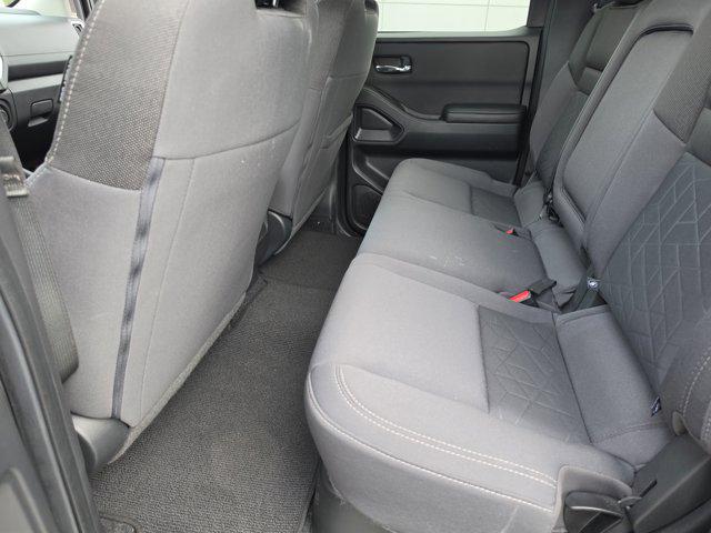 2025 Nissan Frontier Crew Cab SV 4x4