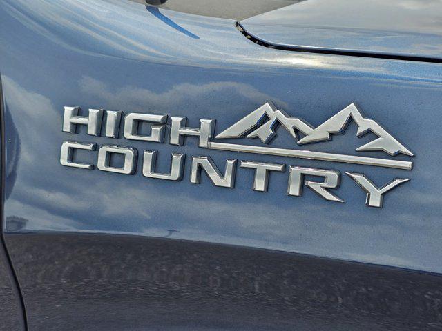 2021 Chevrolet Silverado 1500 4WD Crew Cab Short Bed High Country