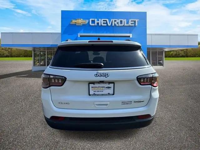 2022 Jeep Compass Latitude Lux 4x4