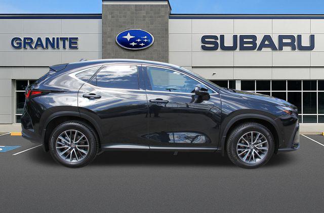 2025 Lexus NX 350h Luxury