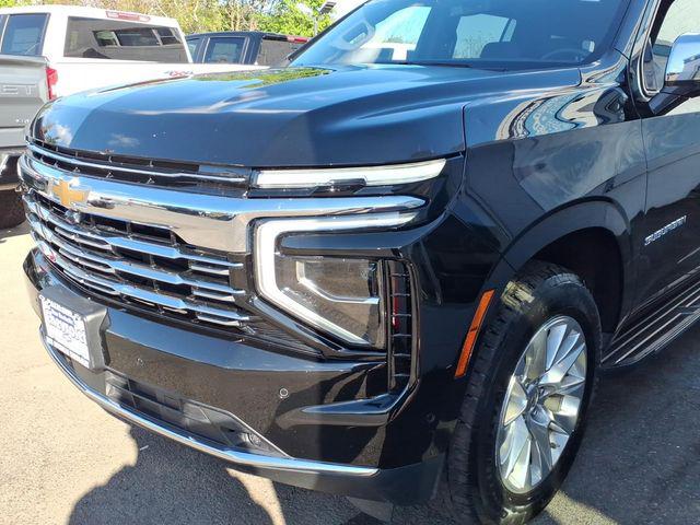 2025 Chevrolet Suburban 4WD Premier