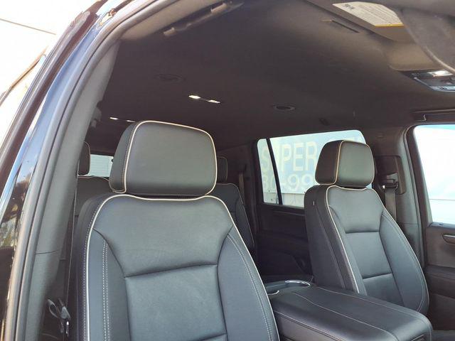 2025 Chevrolet Suburban 4WD Premier