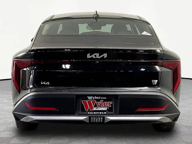 2026 Kia K4 LX