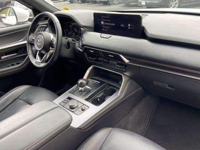 2024 Mazda X-90 Premium Plus