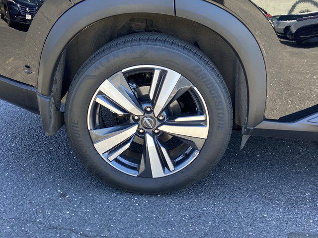 2025 Nissan Rogue SL Intelligent AWD