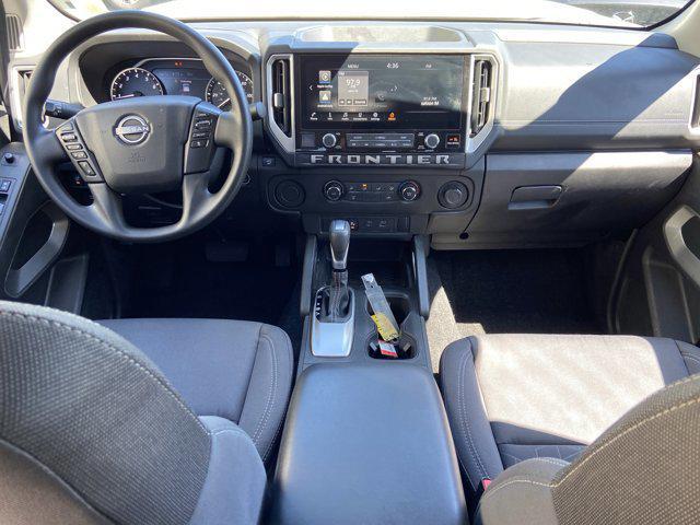 2025 Nissan Frontier Crew Cab SV 4x2