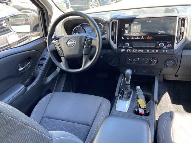 2025 Nissan Frontier Crew Cab SV 4x2