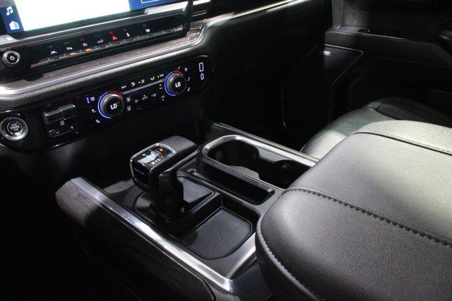 2025 Chevrolet Silverado 1500 4WD Crew Cab Short Bed LTZ