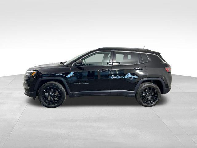 2024 Jeep Compass Latitude Lux FWD