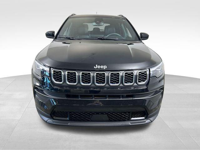 2024 Jeep Compass Latitude Lux FWD