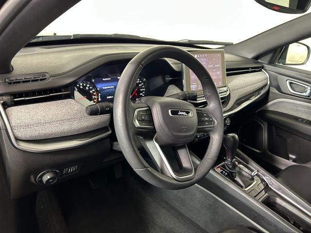 2024 Jeep Compass Latitude Lux FWD