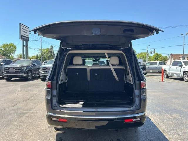 2022 Jeep Wagoneer Series III 4x4