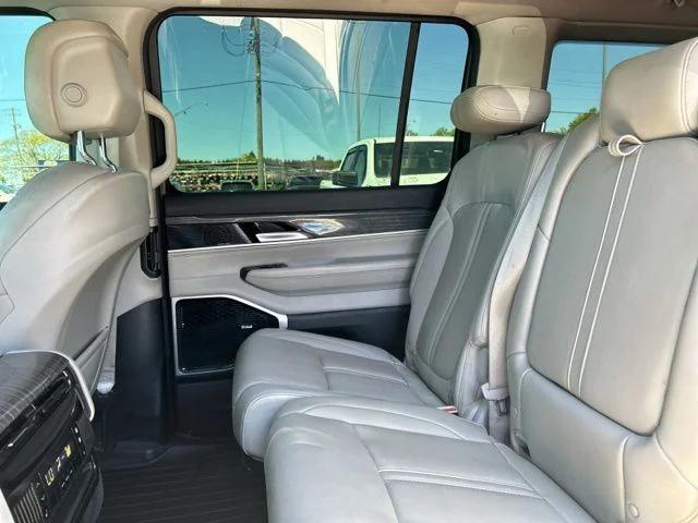2022 Jeep Wagoneer Series III 4x4