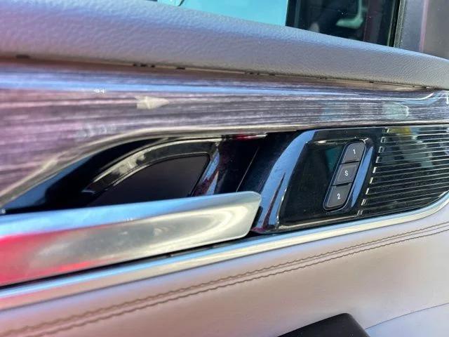 2022 Jeep Wagoneer Series III 4x4